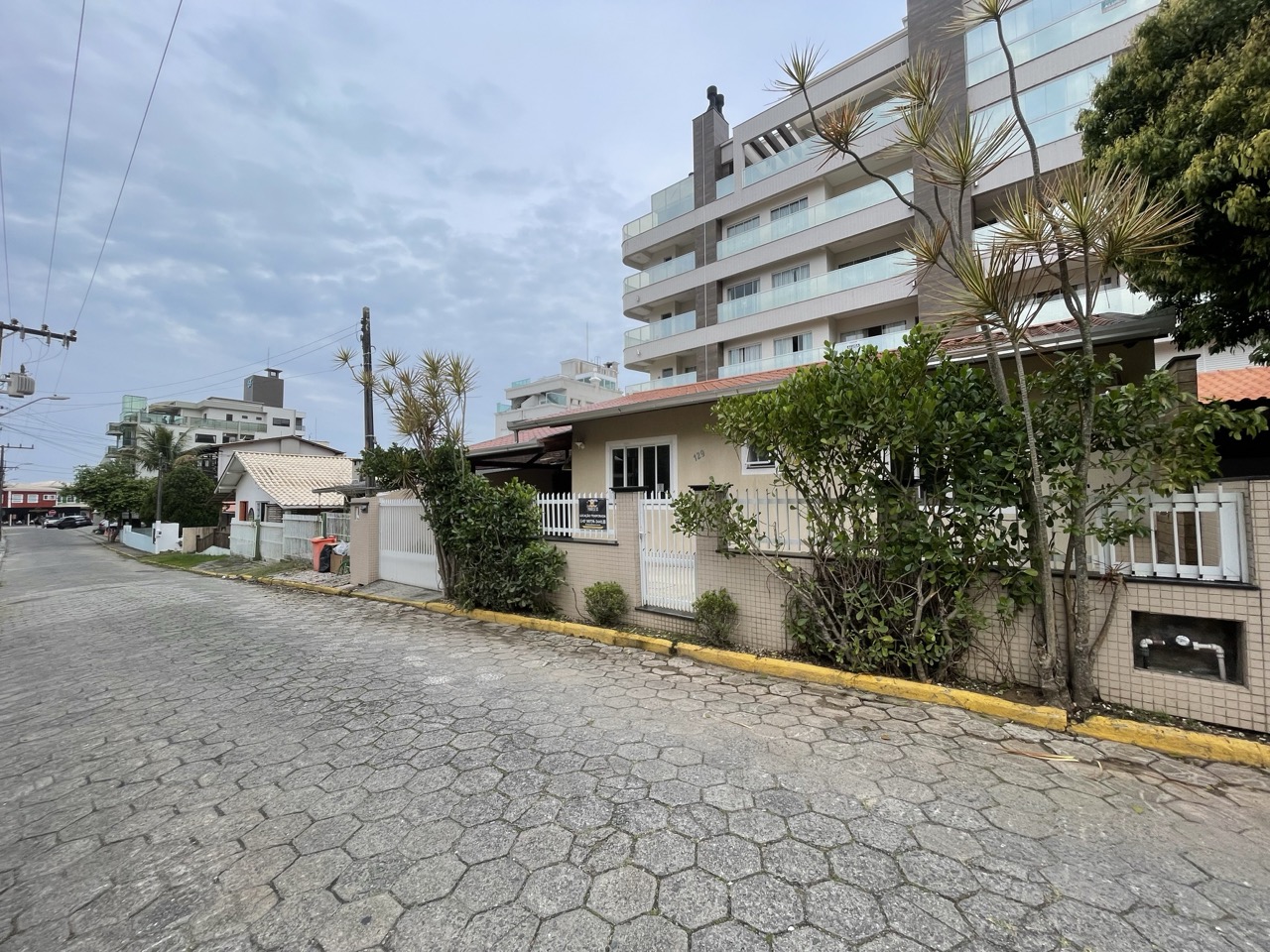 Locação Temporada Centro Bombinhas 1